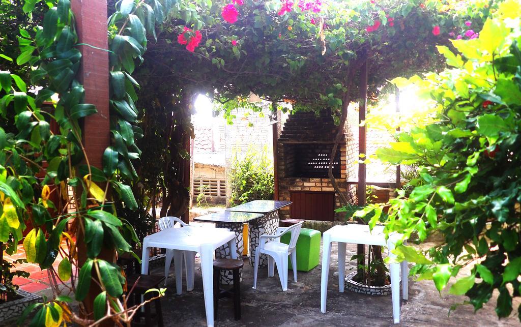 Media Veronica Hostel Suites Pipa Arez Kamer foto